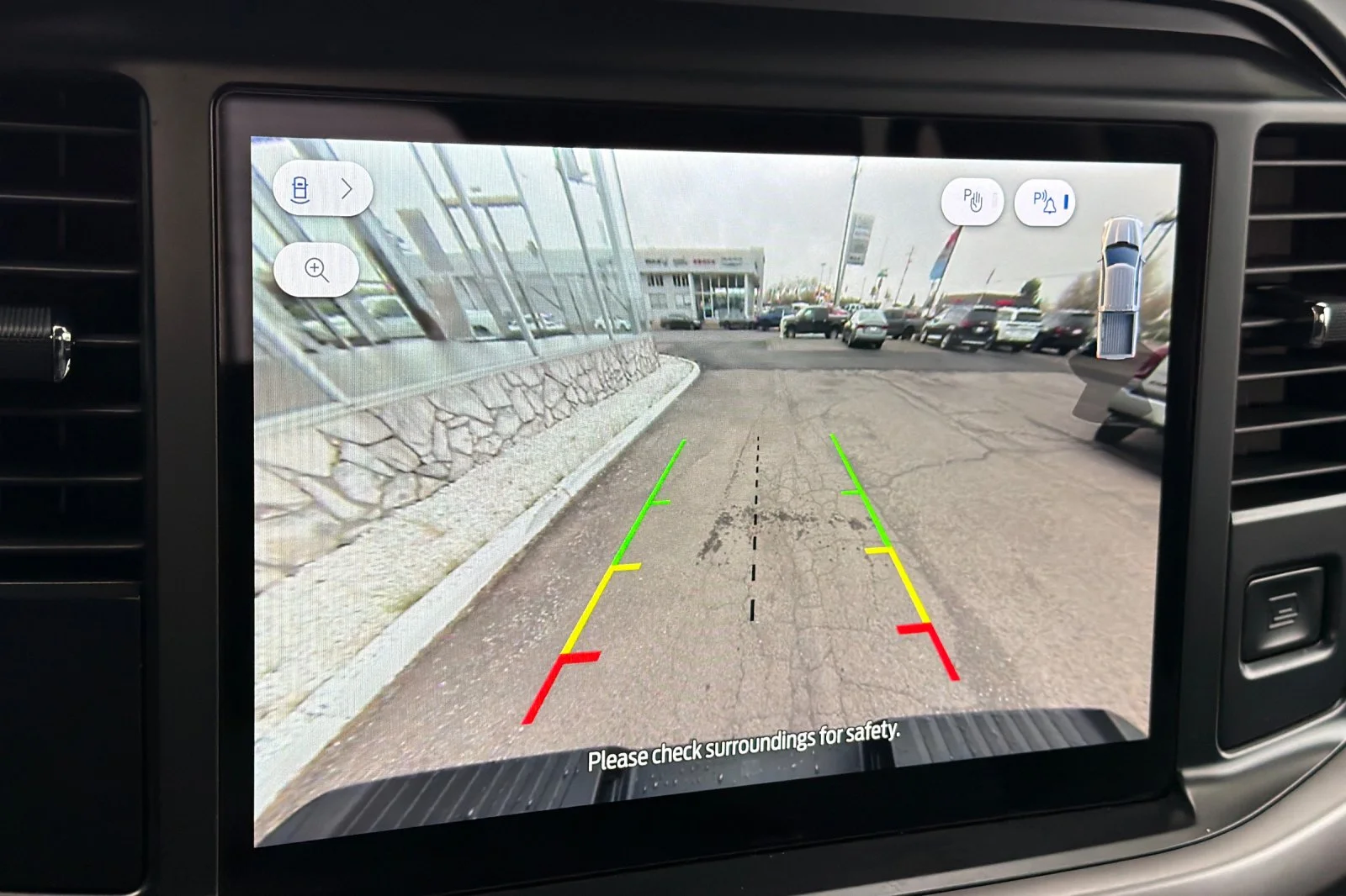Used 2025 Gray Ford XLT image 16