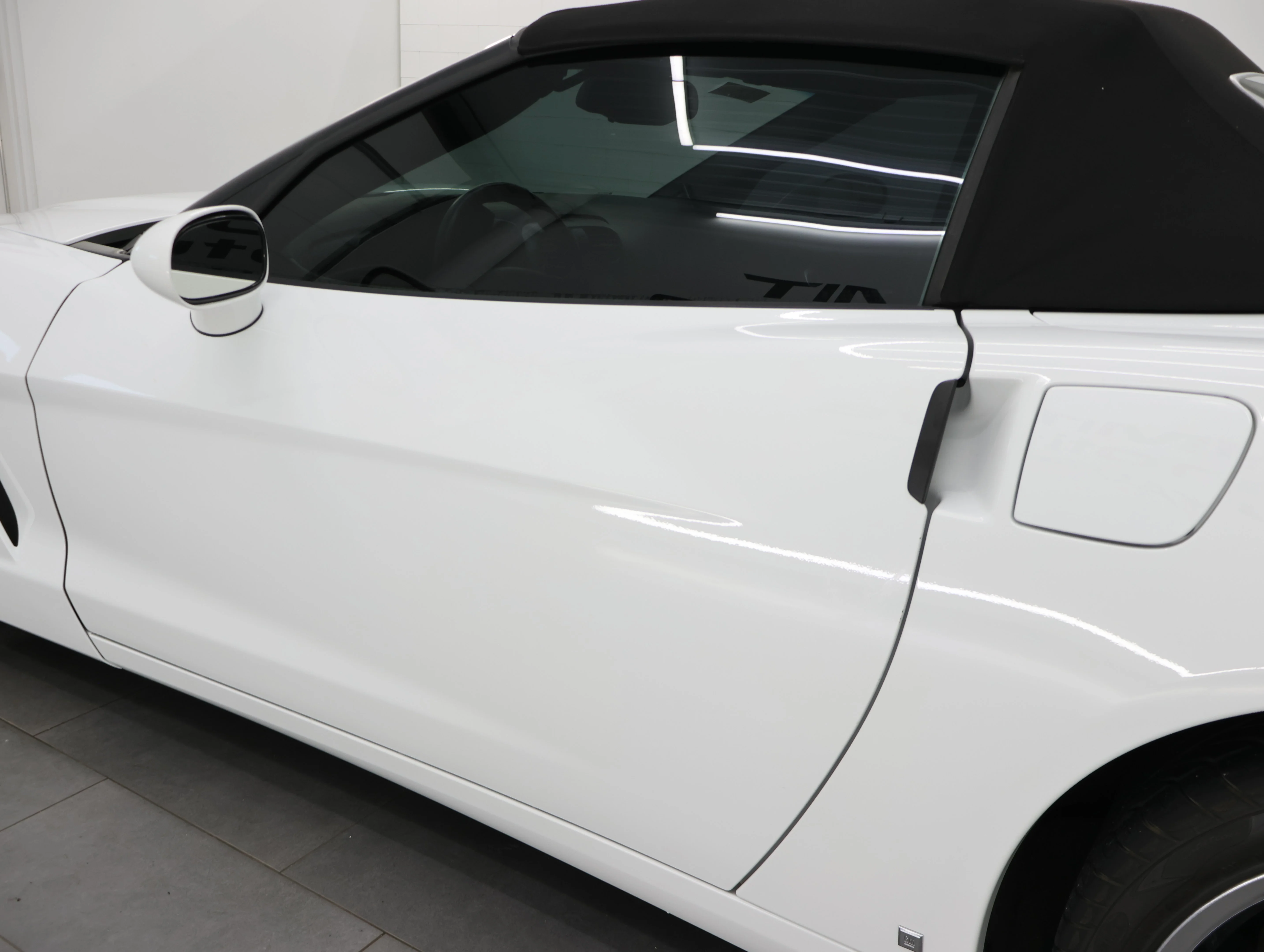 Used 2007 Arctic White Chevrolet Base image 29