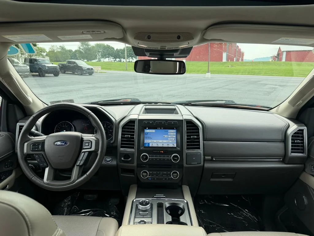 Used 2018 Red Ford XLT image 14