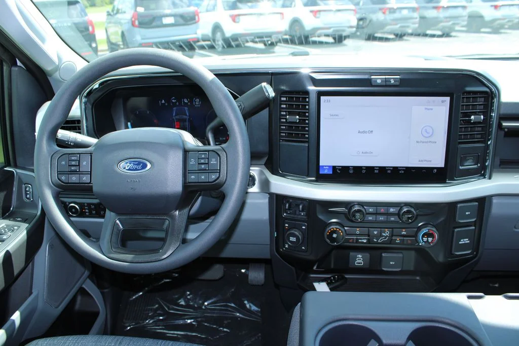 New 2026 Avalanche Ford F-350® XLT image 28
