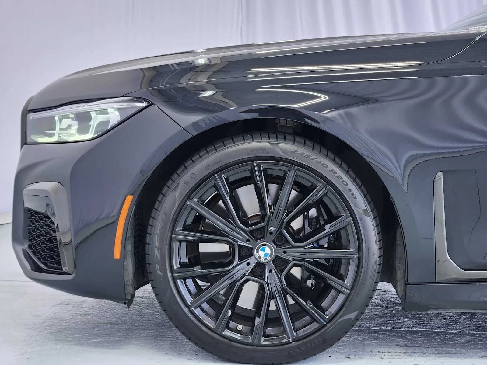 Used 2022 Black Sapphire Metallic BMW 750i xDrive image 10