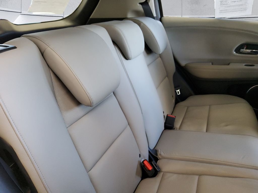 Used 2019  Honda EX-L image 16