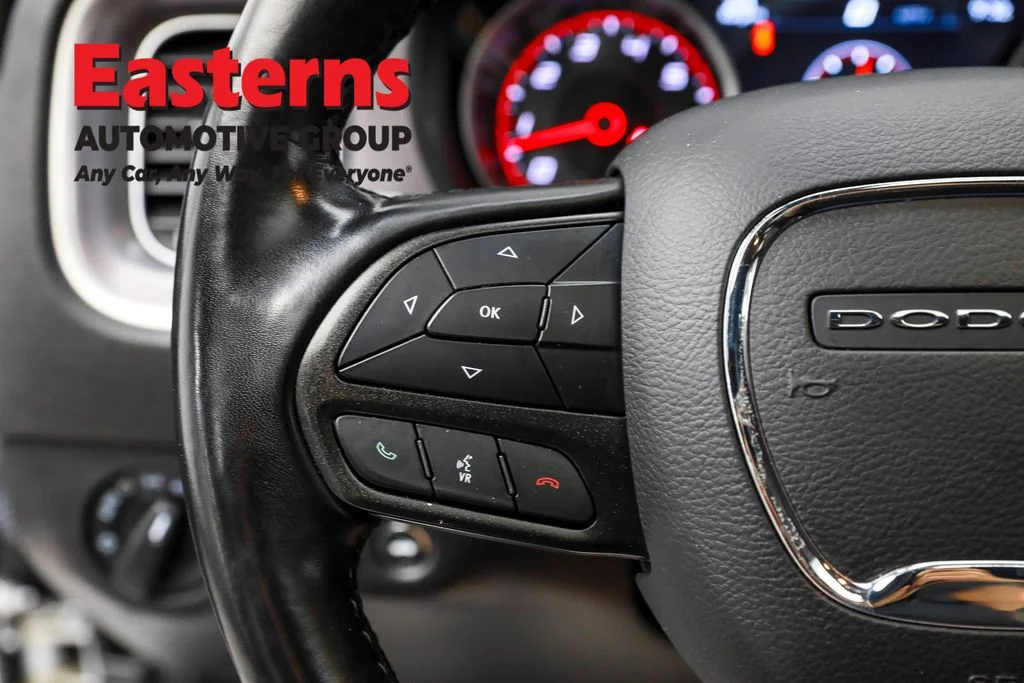 Used 2022 Silver Dodge SXT image 15