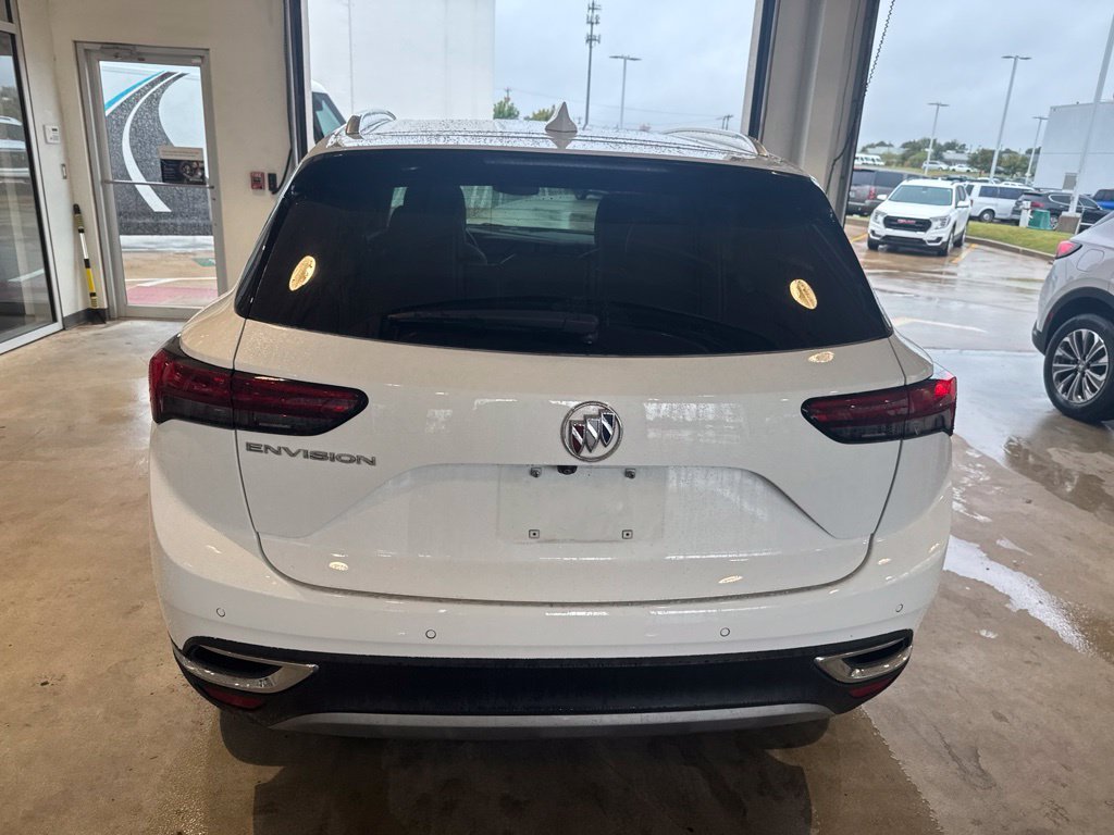 Used 2022 White Buick Essence image 4