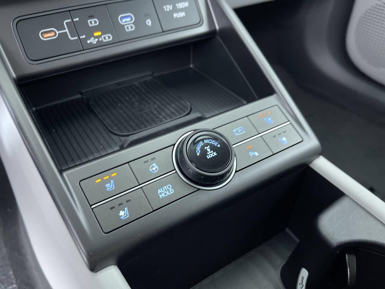 New 2026 Neoteric Yellow Hyundai Limited AWD image 21