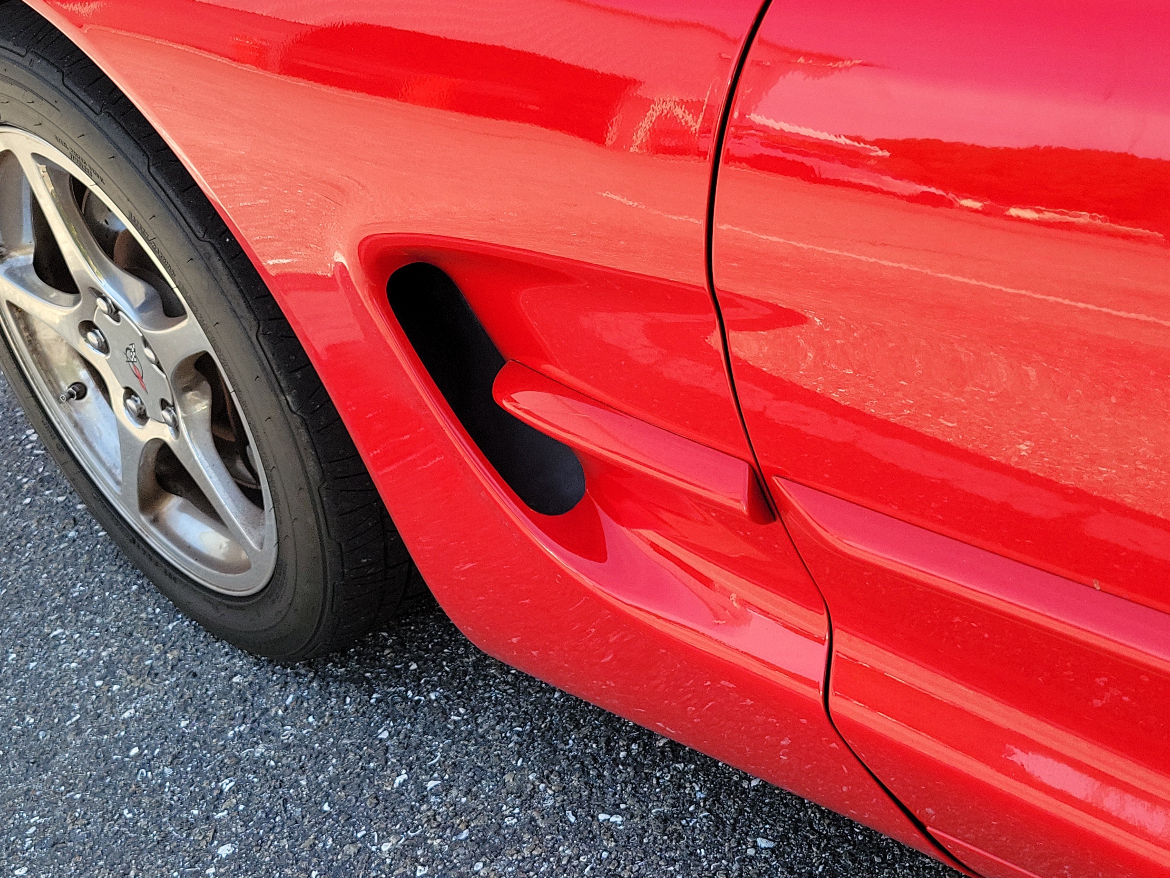 Used 2004 Redline Red Chevrolet  image 5