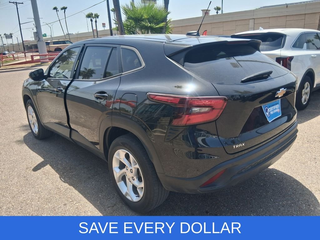 Used 2025 Black Chevrolet LS image 5