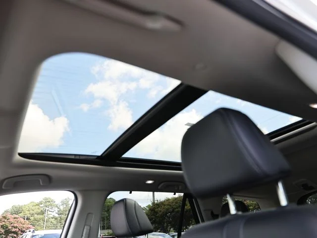2025 Honda Pilot Touring - Photo 21