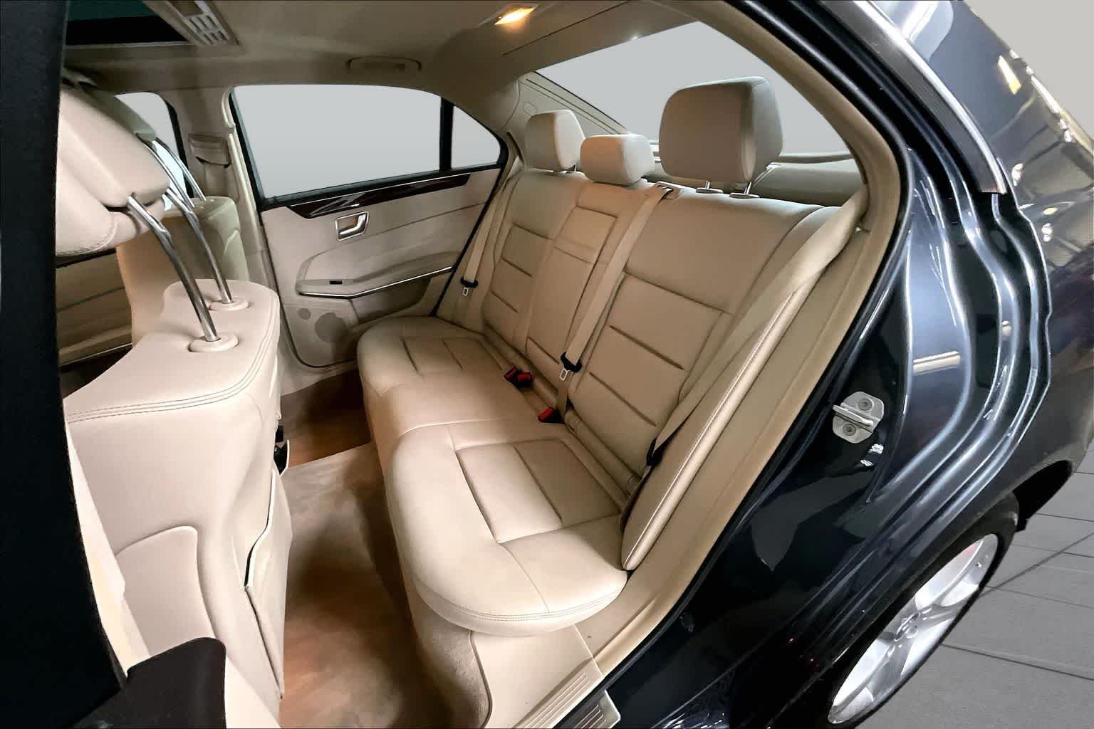 Used 2016 Steel Grey Metallic Mercedes-Benz E 350 Luxury image 21