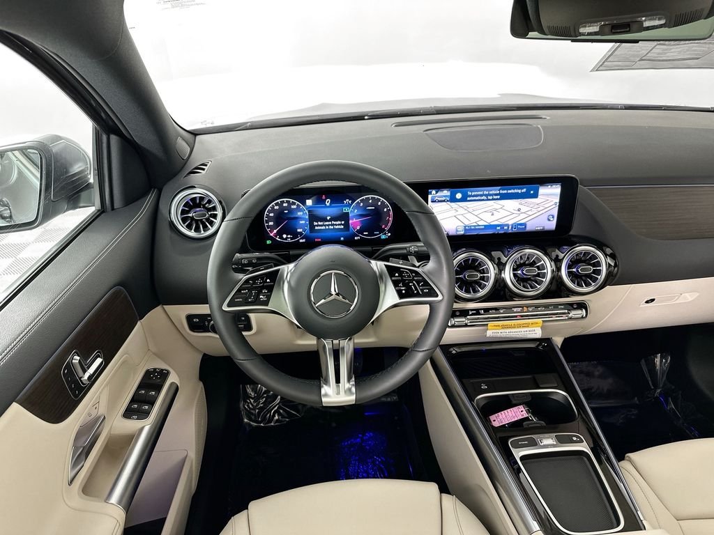 New 2026 Mountain Grey Metallic Mercedes-Benz GLA 250 image 22