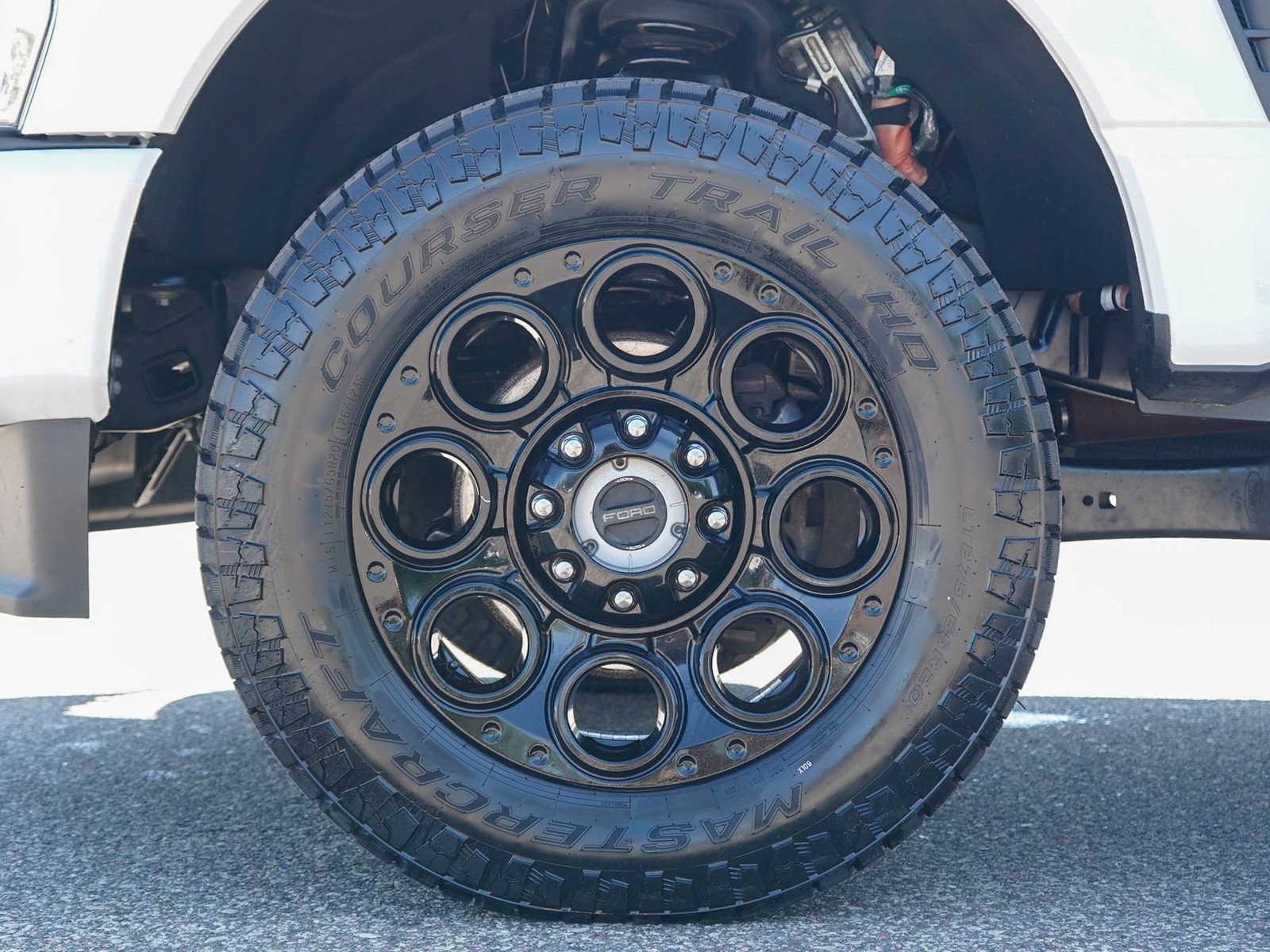 Used 2025 White Ford  image 30