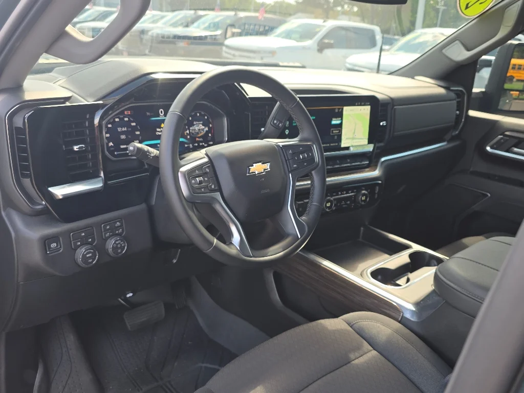 Used 2026 Cypress Gray Chevrolet LT image 32