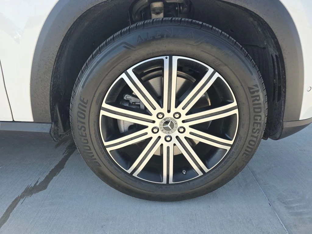 Certified Used 2025 White Mercedes-Benz GLE 450e image 8