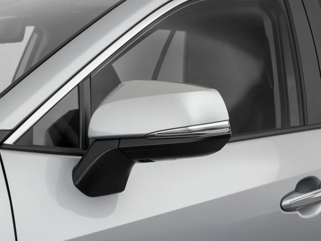 Used 2020 Silver Toyota XLE image 62