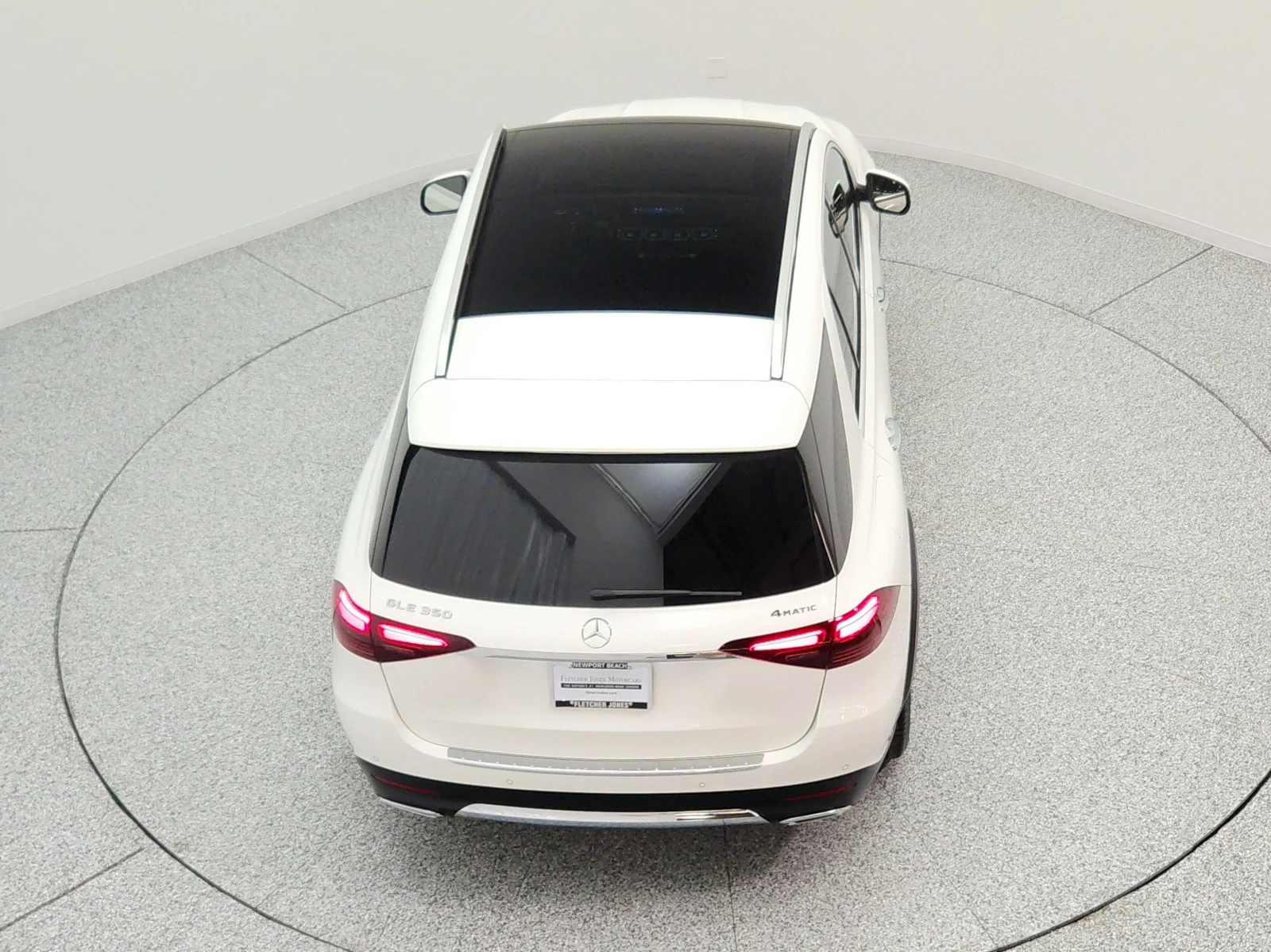 Certified Used 2024 Polar White Mercedes-Benz GLE 350 4MATIC® SUV image 28