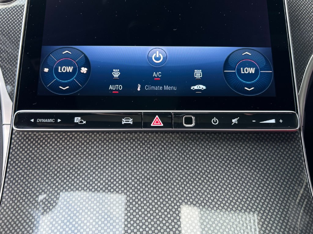 New 2027 Black Mercedes-Benz GLC 300 image 21