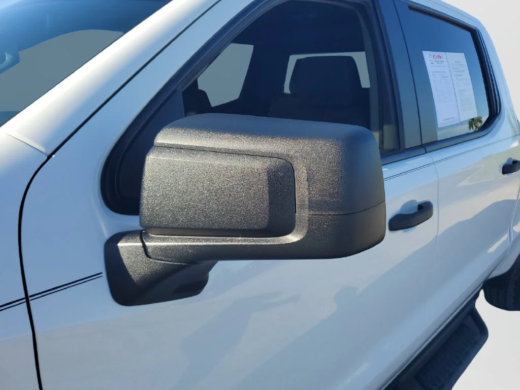 Used 2022 SUMMIT WHITE Chevrolet Custom image 26