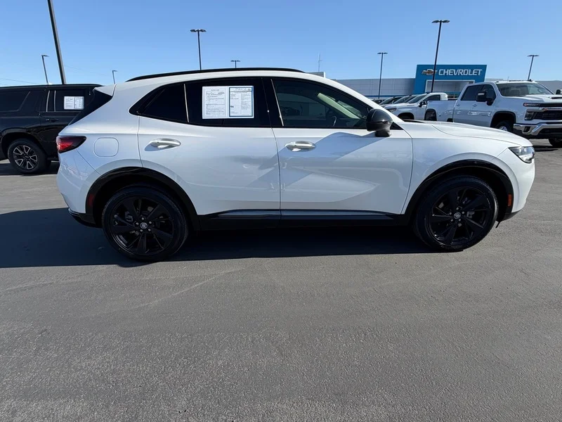Used 2023 White Frost Tricoat Buick Preferred image 2