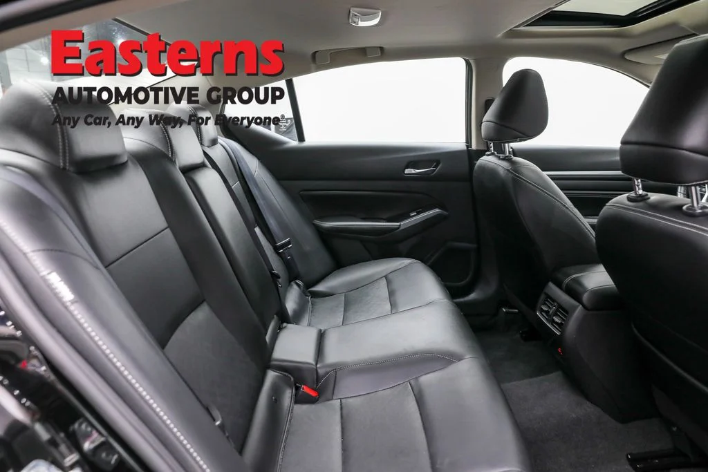 Used 2023 Black Nissan 2.5 SL image 22