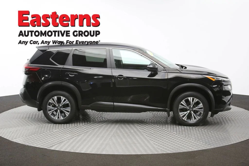 Used 2022 Black Nissan SV image 39