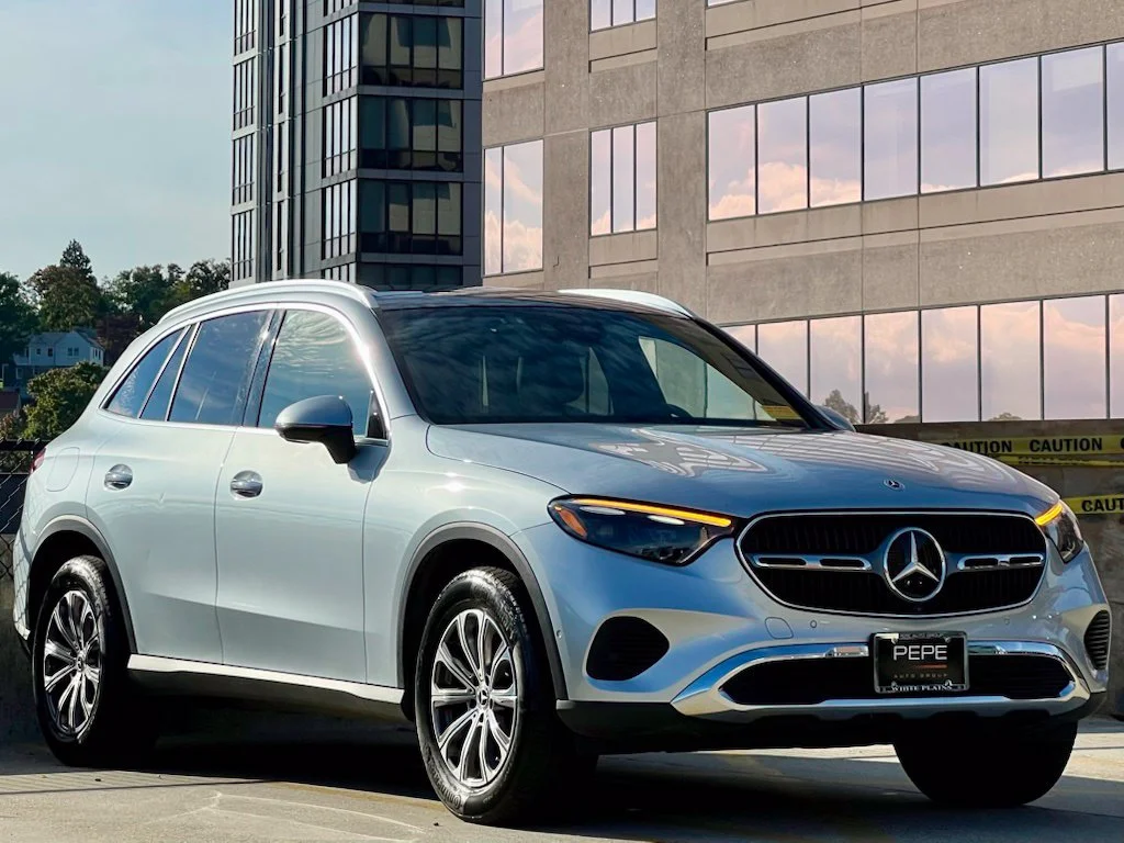 Certified Used 2023 Silver Mercedes-Benz GLC 300 image 1