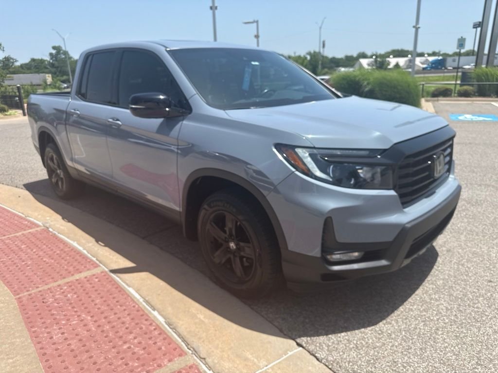Used 2022 Gray Honda Black Edition image 3