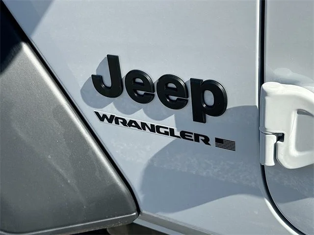 New 2026 Bright White Clearcoat Jeep Sport S image 17