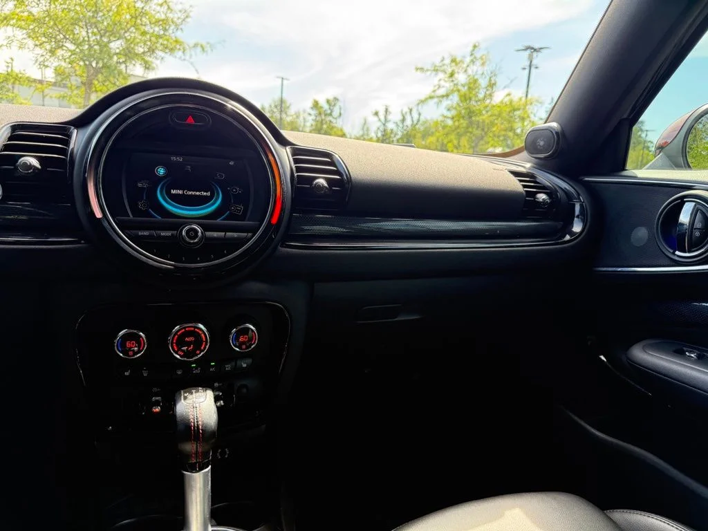 Used 2017 Black MINI Clubman image 25