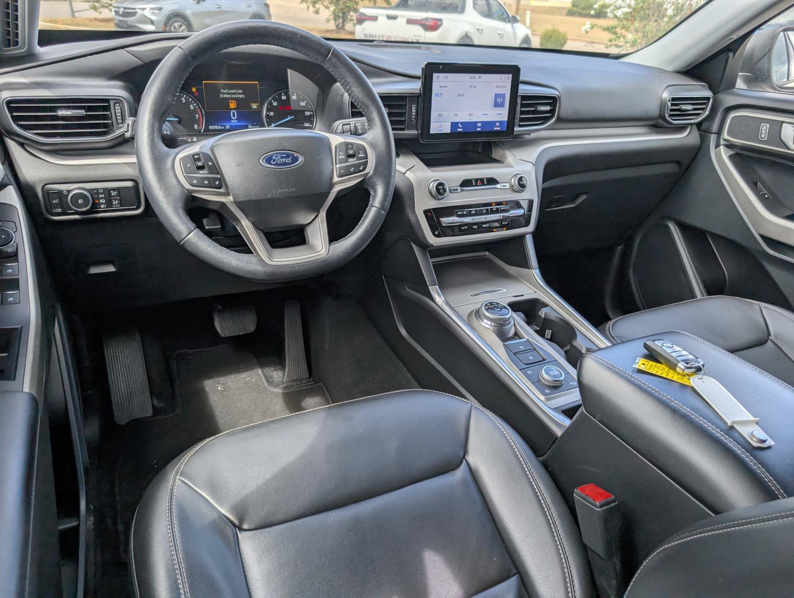 2023 Ford Explorer XLT - Photo 18