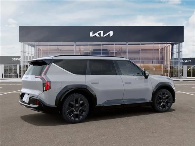 New 2026 Wolf Gray Kia Land AWD image 6