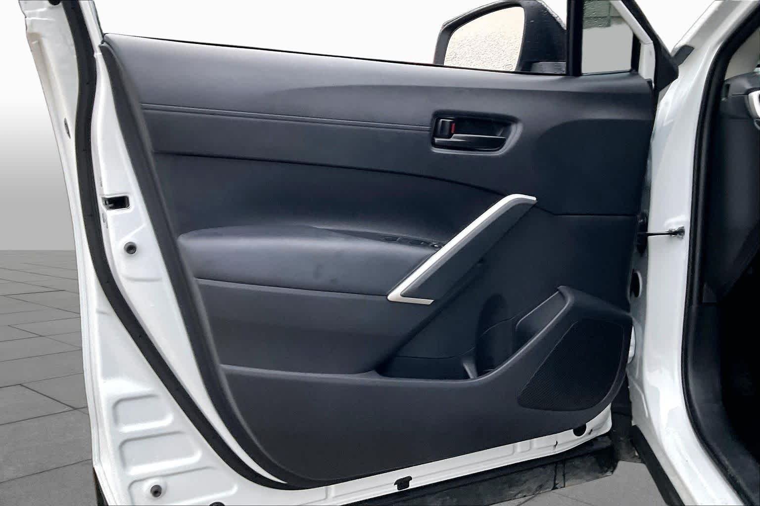 Used 2026 Wind Chill Pearl Toyota LE image 21