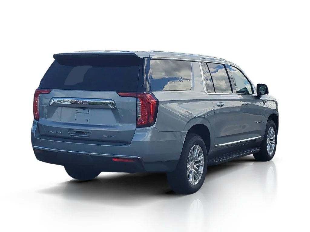Used 2023 Sterling Metallic GMC SLT image 7