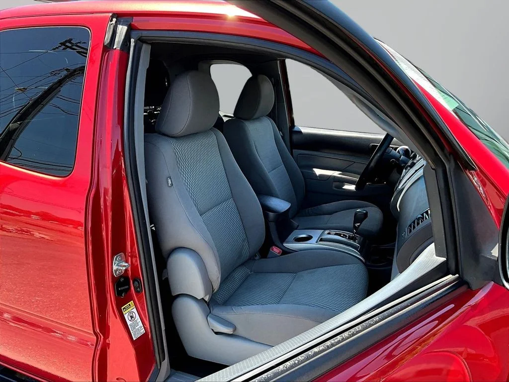 Used 2013 Red Toyota Base image 28