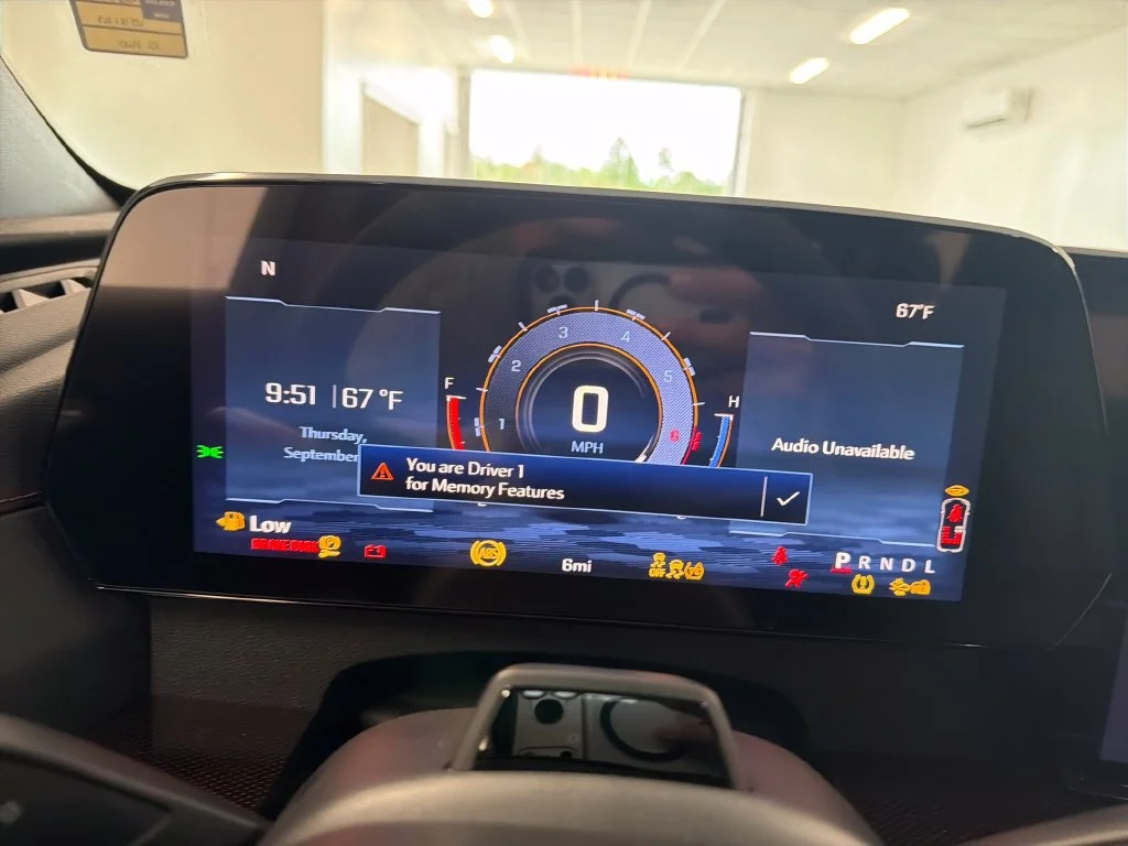 New 2027 Polar White Tricoat Chevrolet RS image 17