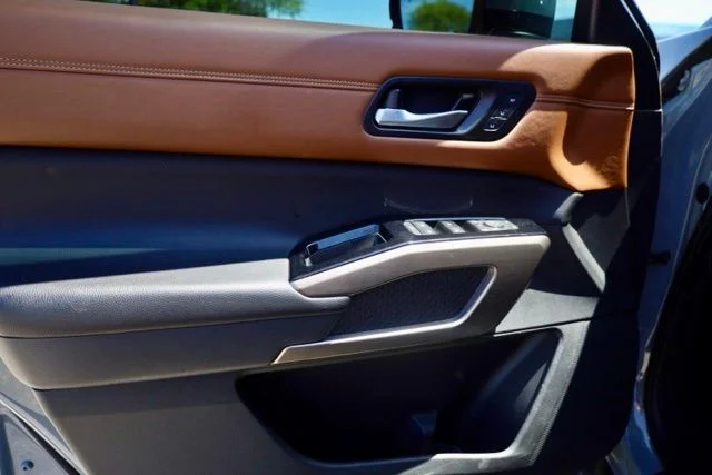 Used 2023 Gray Nissan Platinum image 21