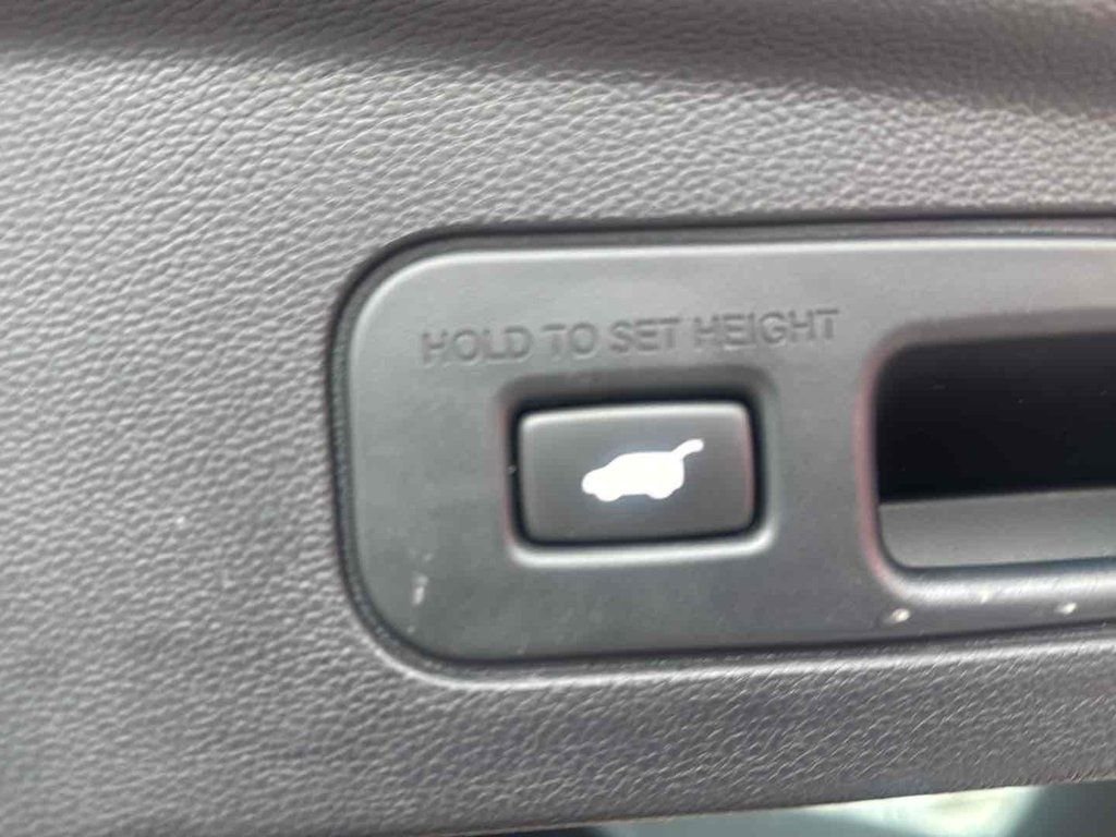 Used 2023 Red Acura Technology image 26