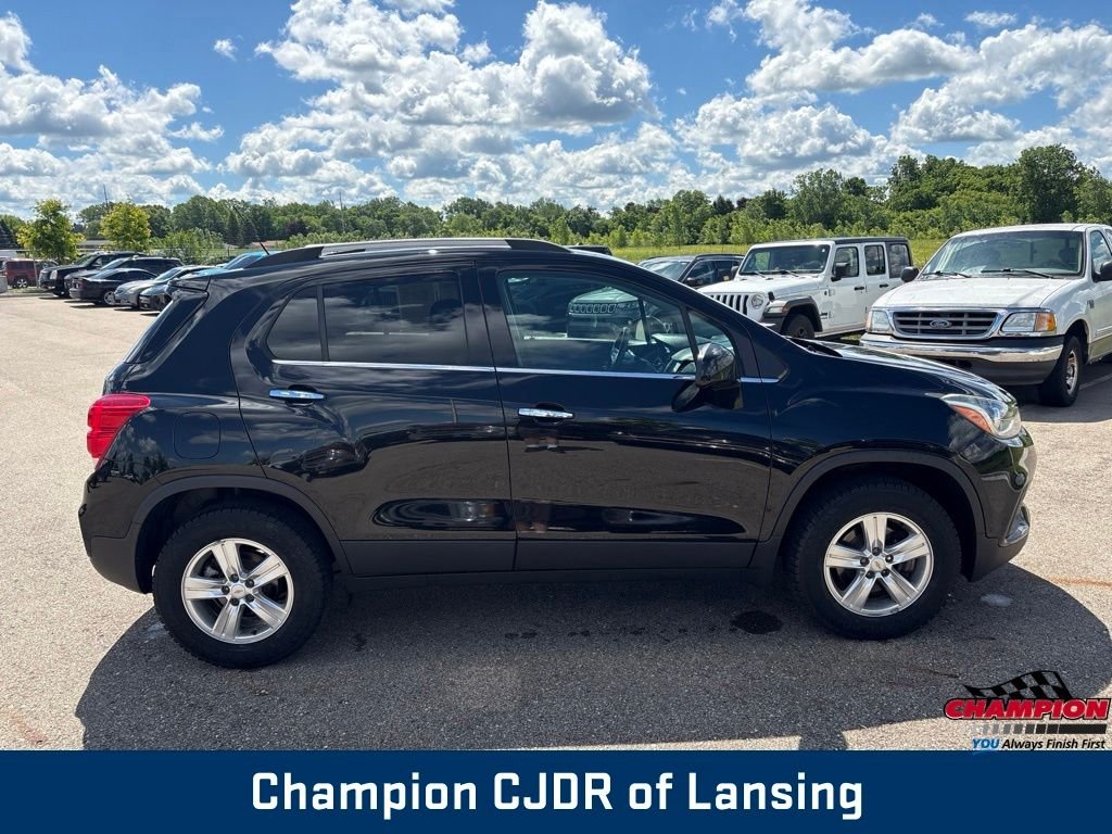Used 2019 Black Chevrolet LT image 8