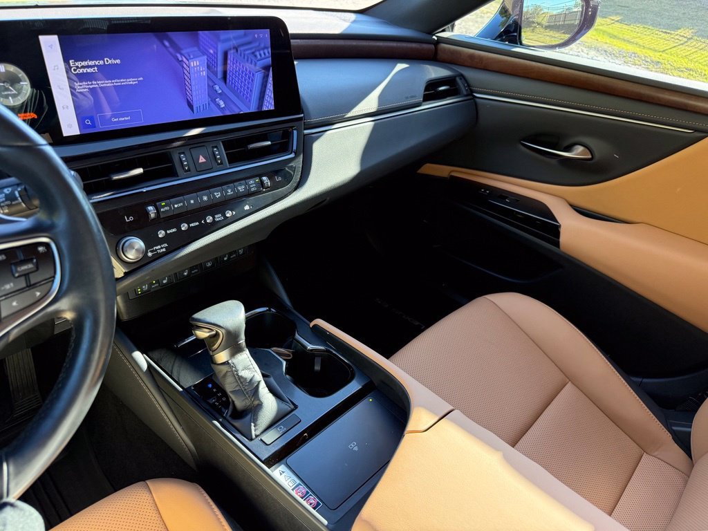 Certified Used 2024 Green Lexus 350 image 33