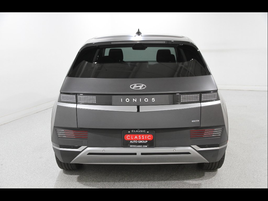 Used 2024 Shooting Star Gray Matte Hyundai SEL image 20