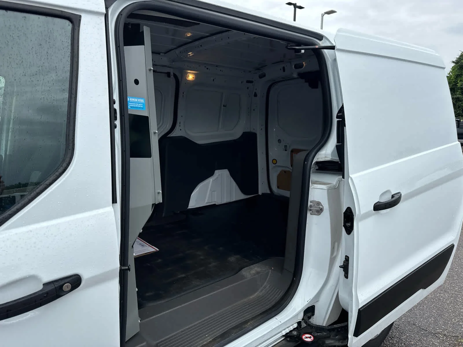 Used 2022 Frozen White Ford XL image 6