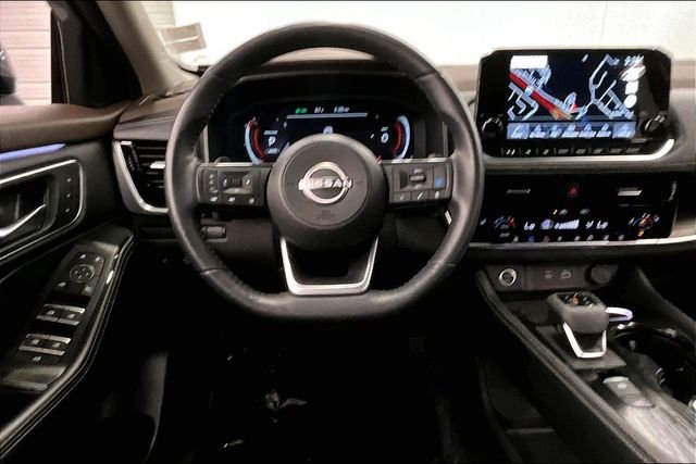 Used 2023 Boulder Gray Pearl Nissan Platinum image 6