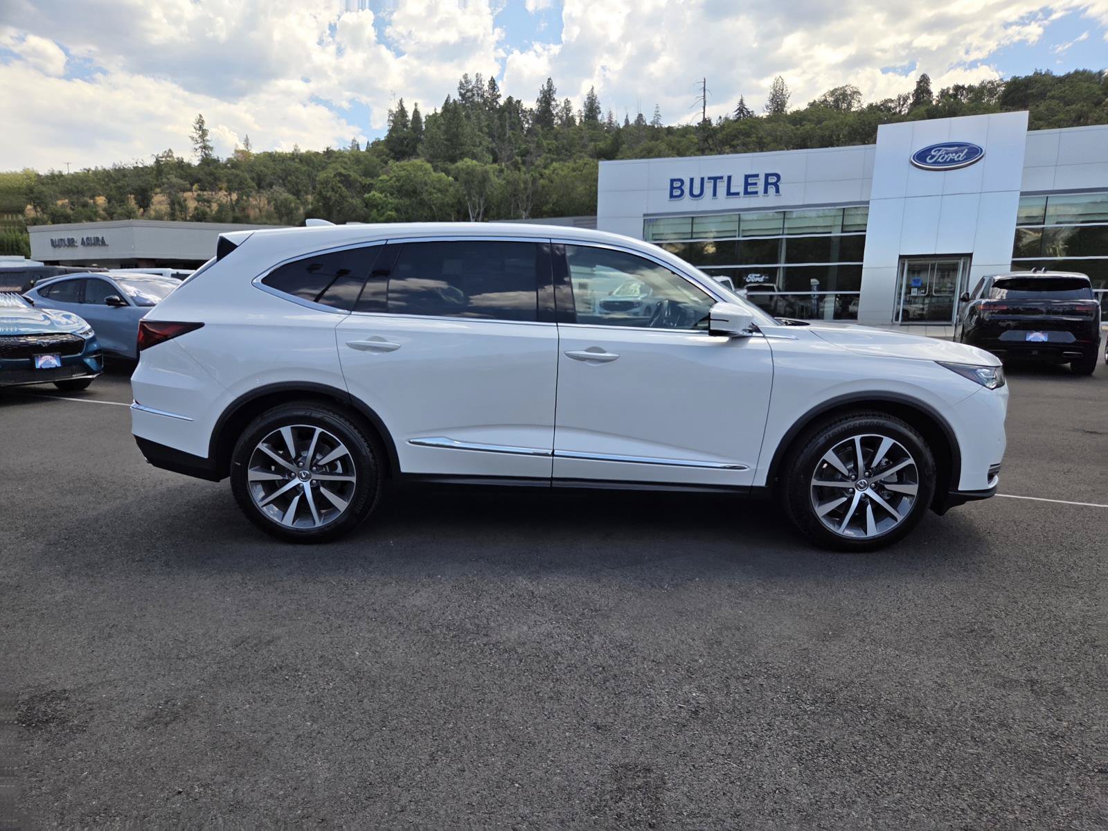 New 2026 Platinum White Pearl Acura w/Technology Package AWD image 4