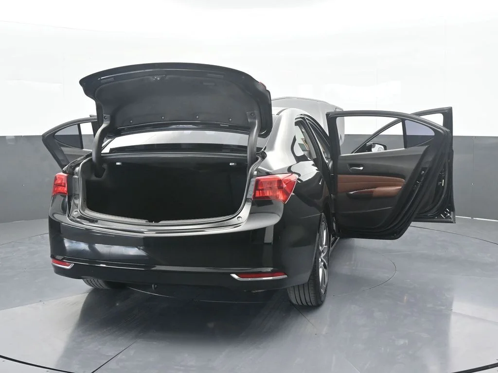 Used 2017 Black Acura V6 image 77