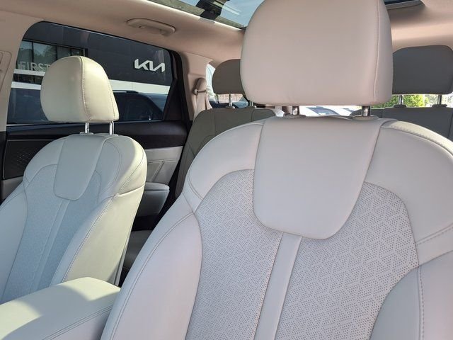 Used 2022 Gray Kia SX image 26