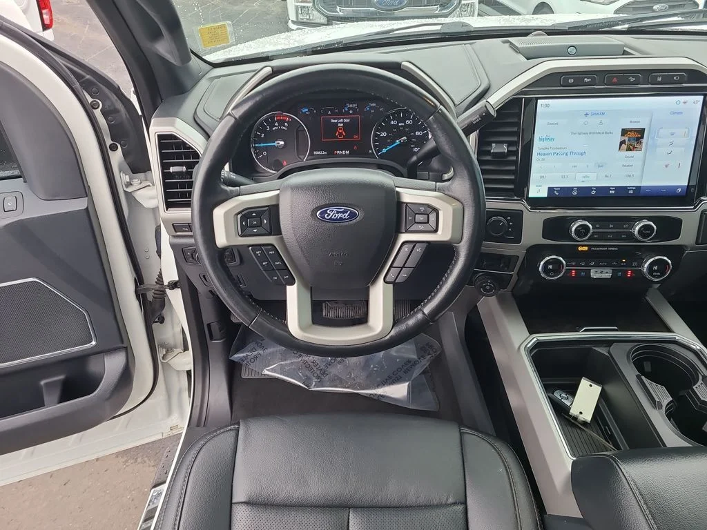 Used 2022 White Ford Lariat image 26