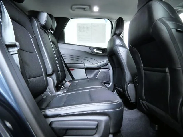 Certified Used 2022 Blue Ford SEL image 14