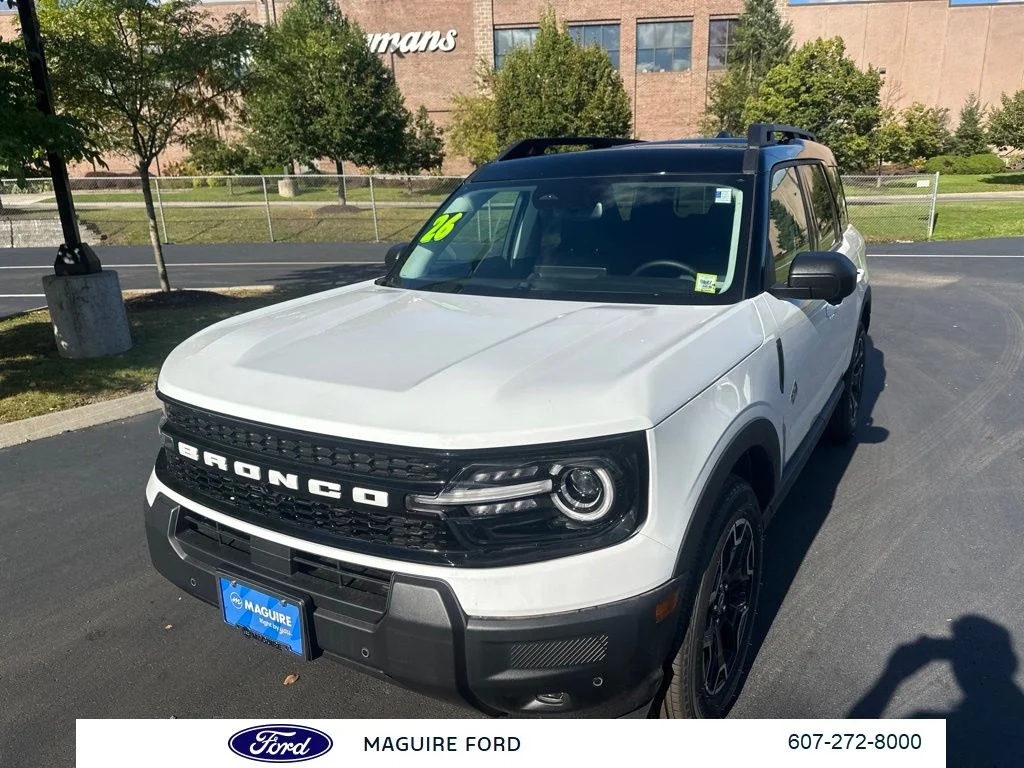 New 2026 White Ford Outer Banks image 8
