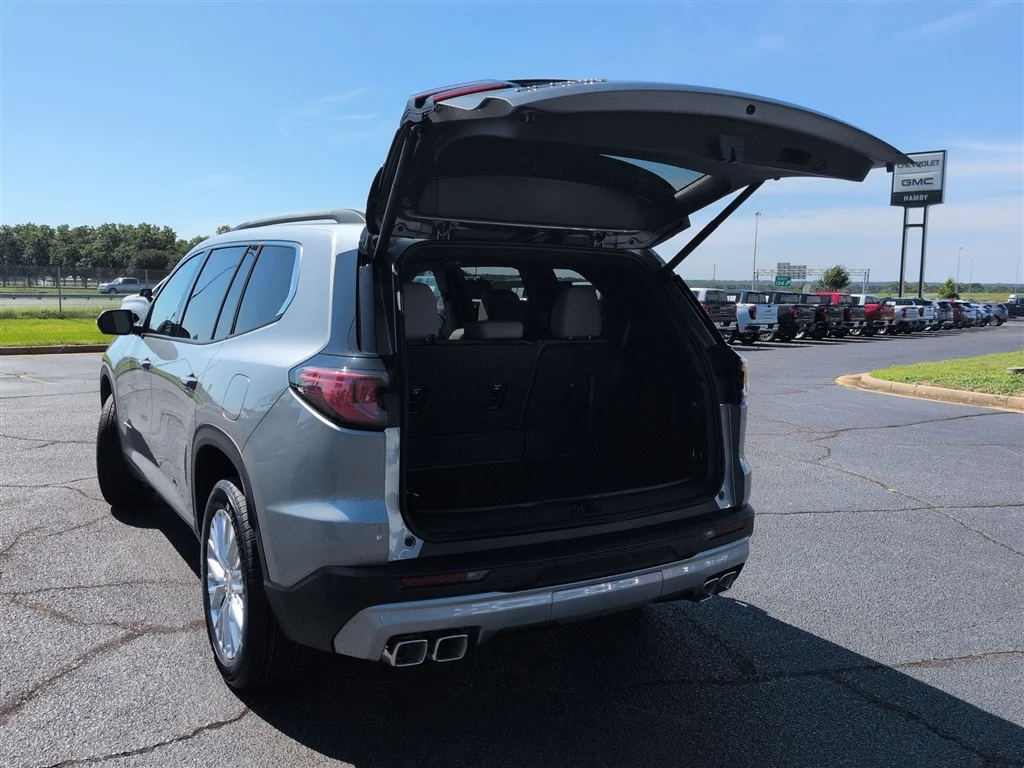 New 2026 Sterling Metallic GMC Elevation image 51