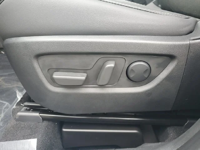 New 2026 Jet Black Mica Mazda 2.5 S Preferred AWD image 13