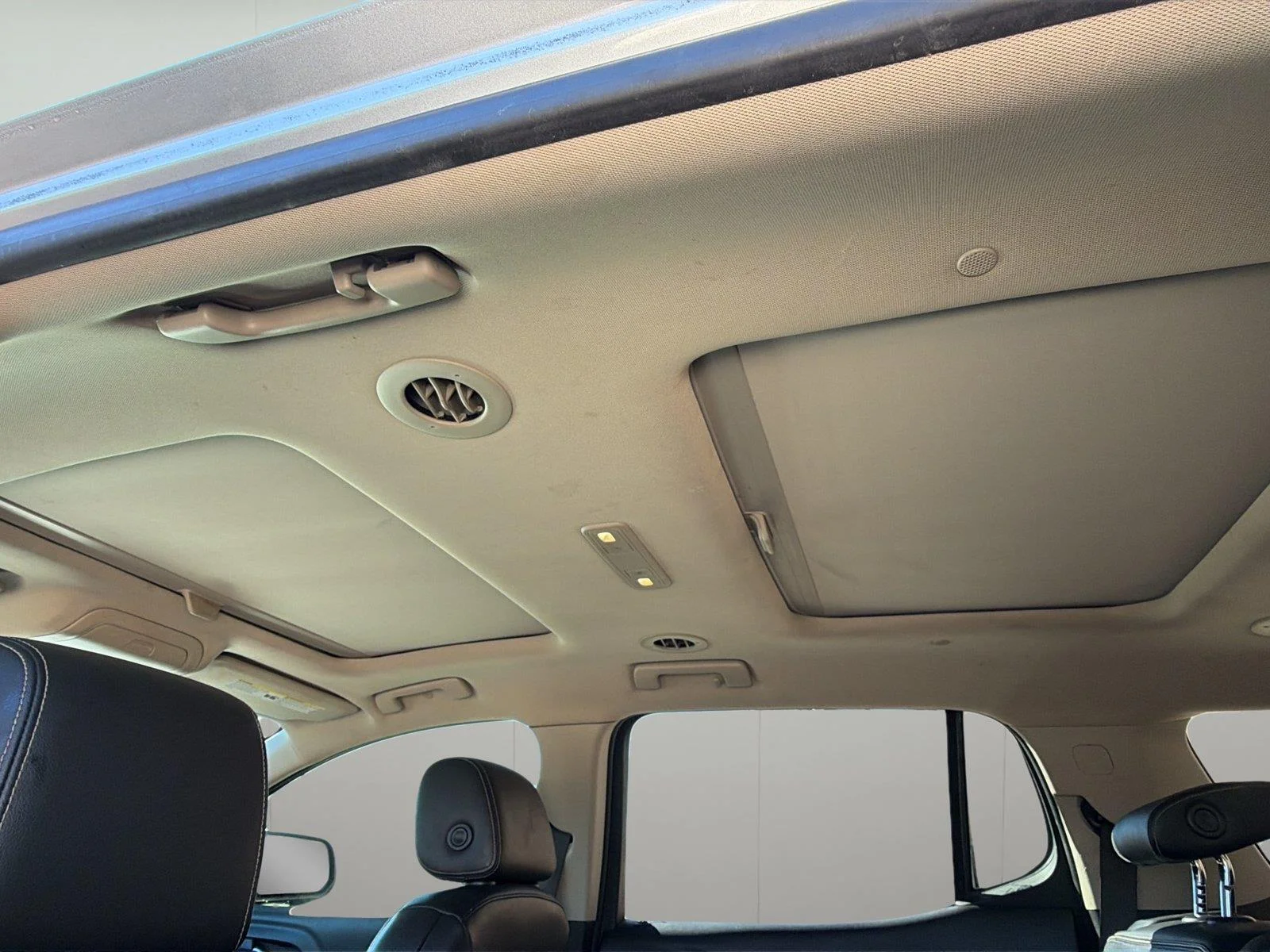 Used 2017  GMC Denali image 22